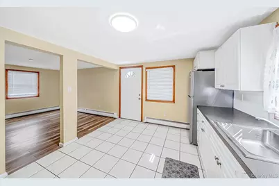 263 Commack Road, Deer Park, NY 11729 - Photo 22
