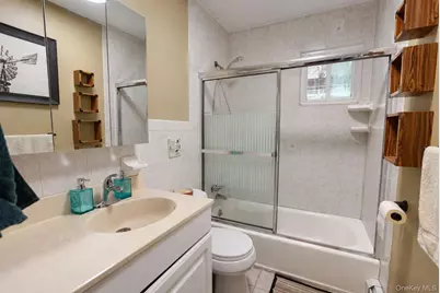 2712 Connecticut Avenue, Medford, NY 11763 - Photo 10