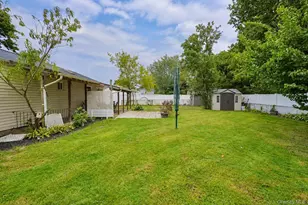 2712 Connecticut Ave, Medford, NY 11763 - Photo 18