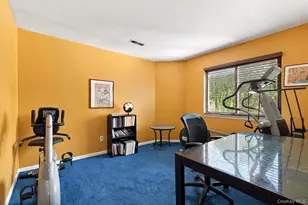 22 Village Green, Port Chester, NY 10573 - Photo 20