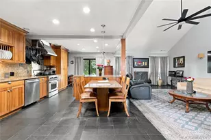 22 Village Green, Port Chester, NY 10573 - Photo 4