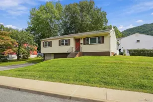 70 Phillips St, Beacon, NY 12508 - Photo 2