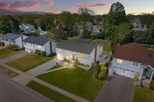 1059 Denton Ave, Manhasset Hills, NY 11040 - Photo 42