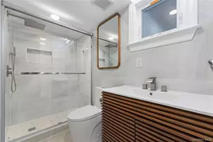 1059 Denton Ave, Manhasset Hills, NY 11040 - Photo 40