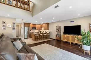 75 Fox Ct, Manorville, NY 11949 - Photo 2