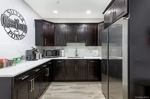 75 Fox Ct, Manorville, NY 11949 - Photo 28