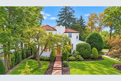118 Baker Hill Road, Great Neck, NY 11023 - Photo 28