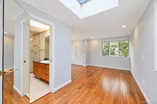 118 Baker Hill Rd, Great Neck, NY 11023 - Photo 20