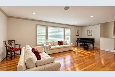 10 Winslow Road, White Plains, NY 10606 - Photo 6