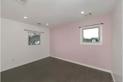 105 N Lewis Avenue, Lindenhurst, NY 11757 - Photo 24
