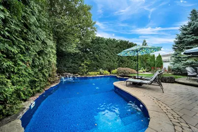 2817 Riverside Drive, Wantagh, NY 11793 - Photo 34