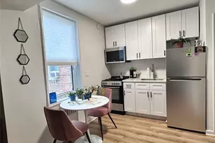 143-25 84th Dr, Jamaica, NY 11435 - Photo 4