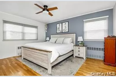 625 E Beech Street #Upper, Long Beach, NY 11561 - Photo 16