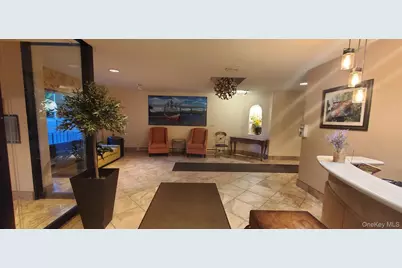160 Academy Street #3L, Poughkeepsie, NY 12601 - Photo 2