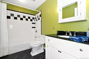 136 Dorchester Dr, Yorktown Heights, NY 10598 - Photo 26
