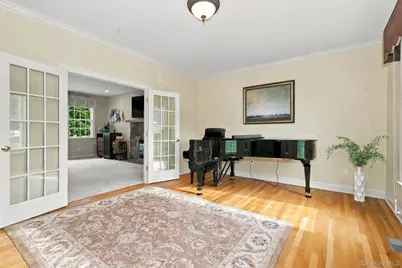 136 Dorchester Drive, Yorktown Heights, NY 10598 - Photo 8