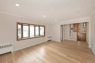 5 Robin Ct, Bethpage, NY 11714 - Photo 8