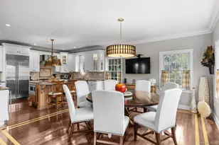 23 Meadow Ln, Westhampton Beach, NY 11978 - Photo 16