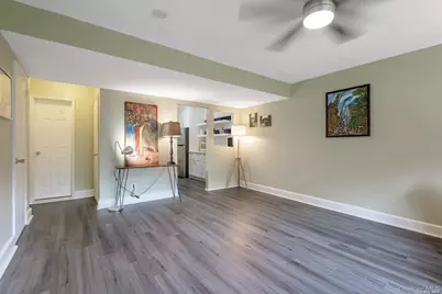 331 Main Street #B, Roslyn, NY 11576 - Photo 4