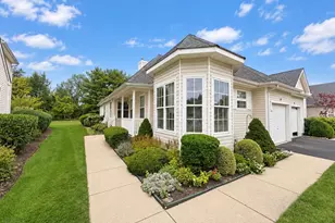 120 Scenic Lake Dr, Riverhead, NY 11901 - Photo 2