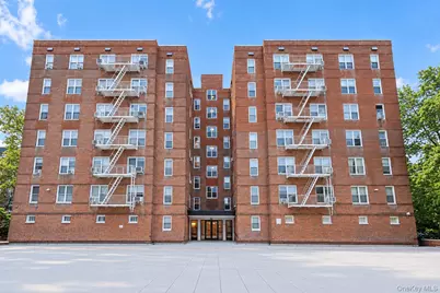 517 Riverdale Avenue #2H, Yonkers, NY 10705 - Photo 1
