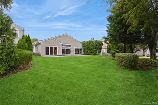 77 Hamlet Dr, Hauppauge, NY 11788 - Photo 34