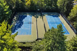 93 Eagle Chase, Woodbury, NY 11797 - Photo 34