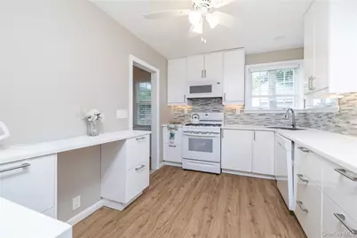 408 Jackson Avenue, West Hempstead, NY 11552 - Photo 6