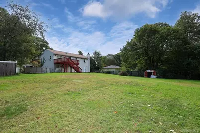 84 Craft Road, Centereach, NY 11720 - Photo 36