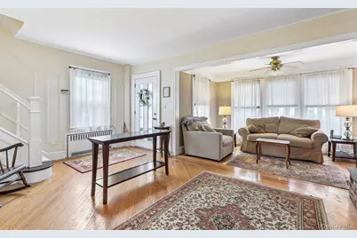 27 Juniper Avenue, Mineola, NY 11501 - Photo 4