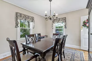 27 Juniper Ave, Mineola, NY 11501 - Photo 8