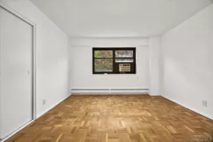 33-34 Crescent St, Astoria, NY 11106 - Photo 16