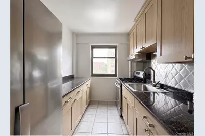 33-34 Crescent Street #7D, Astoria, NY 11106 - Photo 8