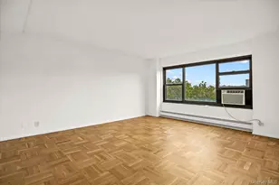 33-34 Crescent St, Astoria, NY 11106 - Photo 2