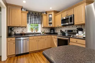 2 Wellington Ct, Wallkill, NY 12589 - Photo 8