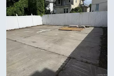 540 Beach 67th Street, Arverne, NY 11692 - Photo 16