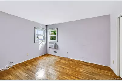 9 Plowboy Path, Commack, NY 11725 - Photo 14