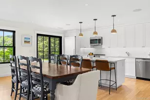 60 Franklin Ave, Quiogue, NY 11978 - Photo 4