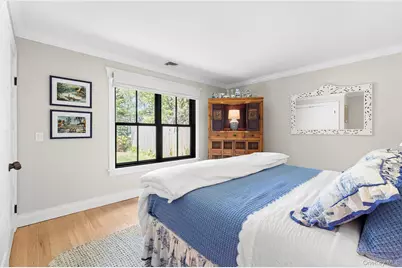 60 Franklin Avenue, Quiogue, NY 11978 - Photo 10