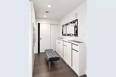131-03 40th Road #15R, Flushing, NY 11354 - Photo 2
