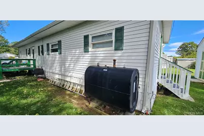 703 Fresh Pond Avenue #101, Calverton, NY 11933 - Photo 14