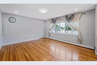 309 Sunrise Drive, Sayville, NY 11782 - Photo 14