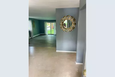 502 Towne House Village, Hauppauge, NY 11749 - Photo 2