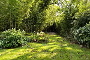80 E Broadway, Roslyn, NY 11576 - Photo 26