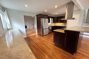 32 Garnet Ln, Plainview, NY 11803 - Photo 2