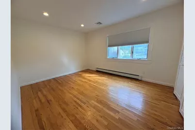 32 Garnet Lane, Plainview, NY 11803 - Photo 6