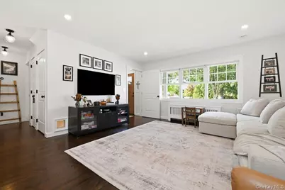 67 Raff Avenue, Mineola, NY 11501 - Photo 6
