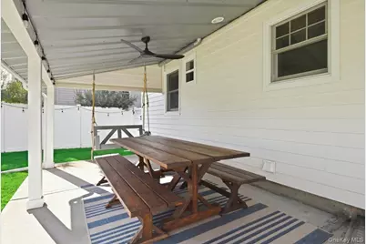 67 Raff Avenue, Mineola, NY 11501 - Photo 22