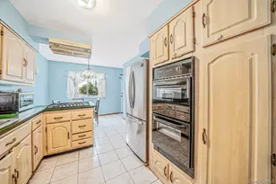 29 Sunshine Ln, Amityville, NY 11701 - Photo 6