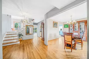 29 Sunshine Ln, Amityville, NY 11701 - Photo 2
